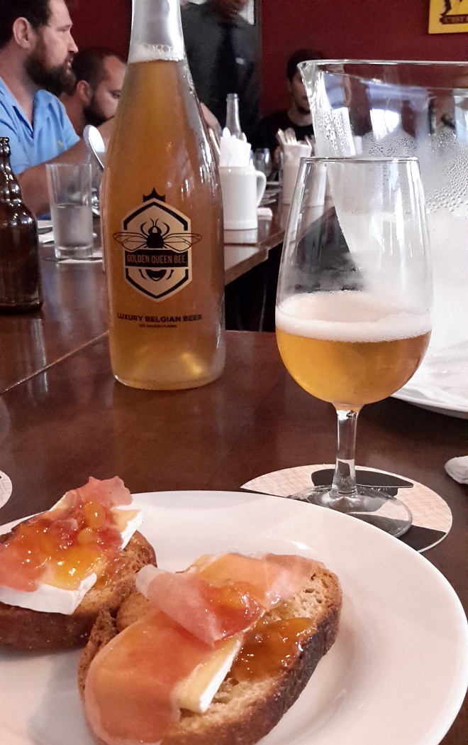 Experimentamos a cerveja com ouro Golden Queen Bee Saiba como elaé BarDoCelso com Artesanato Com Eva Para Vender ~ Experimentamos a cerveja com ouro Golden Queen Bee Saiba como elaé BarDoCelso com