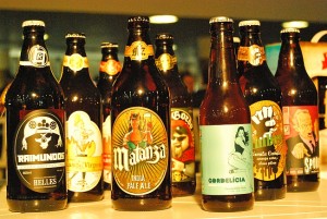 Festa da Cerveja teve entre as favoritas as cervejas de bandas de rock
