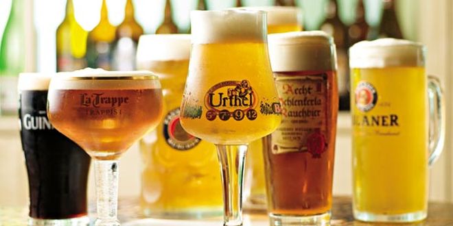 Cervejas nos diferentes copos